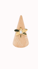 Load image into Gallery viewer, Gold Dragonfly - Size 9
