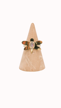 Load image into Gallery viewer, Gold Dragonfly - Size 7
